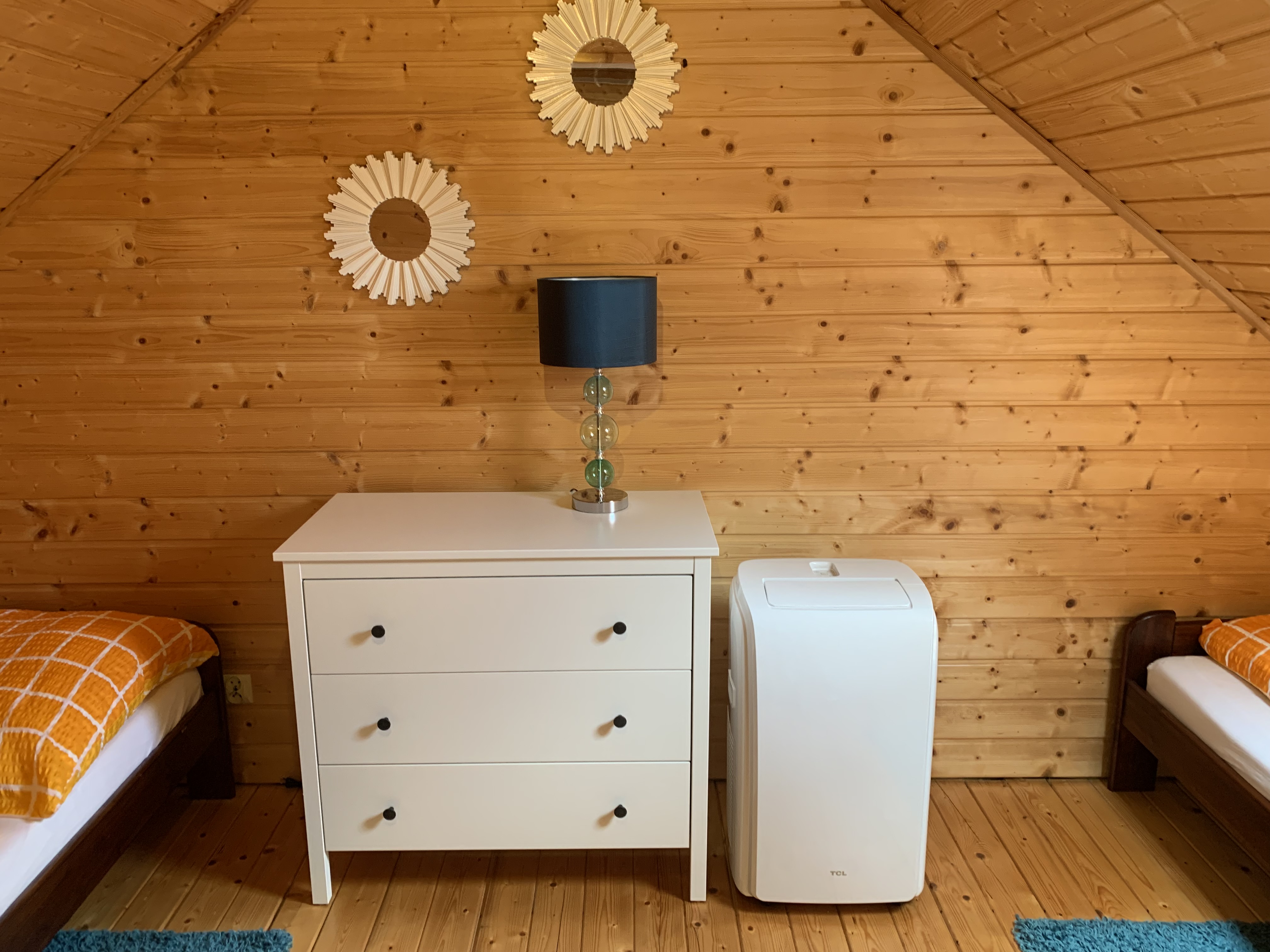Modernes Schlafzimmer mit designer Möbel Ferienhaus Rewalia